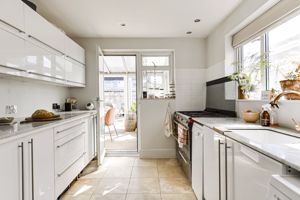 Photo 19- click for photo gallery